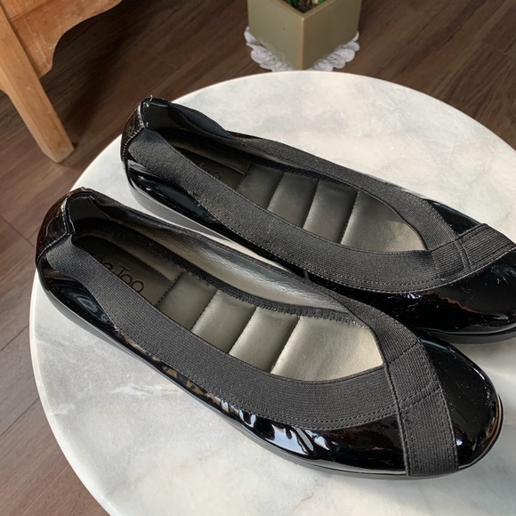 Me Too black patent leather flats - Picture 2 of 6